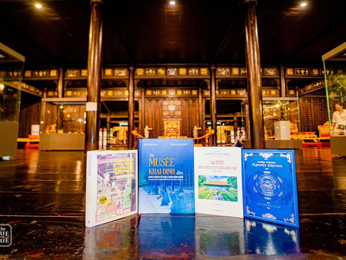 Sách, Tạp chí viết về&nbsp;Huế